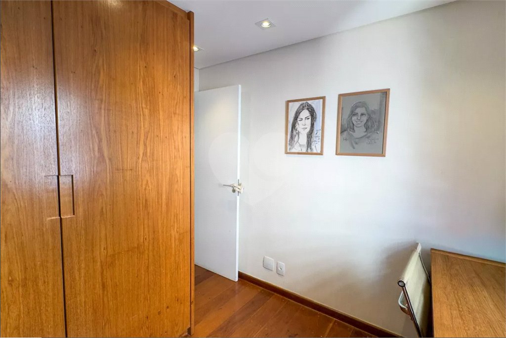 Apartamento à venda com 3 quartos, sendo 1 suíte, em Brooklin Paulista, São Paulo, SP