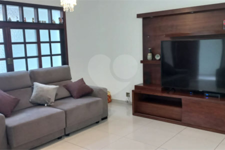 Sobrado à venda com 3 quartos, sendo 1 suíte, em Vila Ema, São Paulo, SP