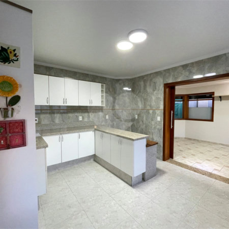 Casa para alugar com 3 suítes no condomínio Bosque de Grevilea, Vinhedo - SP