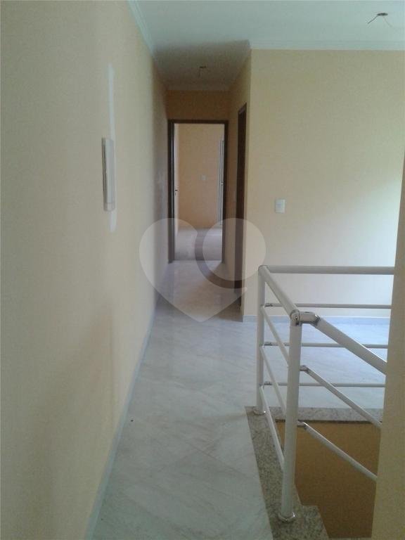 Sobrado à venda com 3 quartos, sendo 1 suíte, em Jardim Santa Mônica, São Paulo, SP
