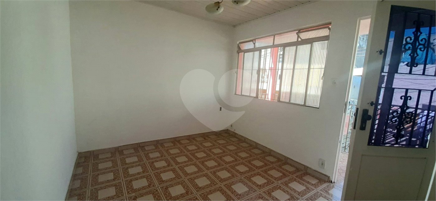 Casa de Vila à venda com 2 quartos em Tremembé, São Paulo, SP
