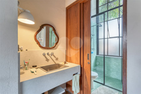 Sobrado à venda com 5 quartos, sendo 4 suítes, em Alto da Boa Vista, São Paulo, SP