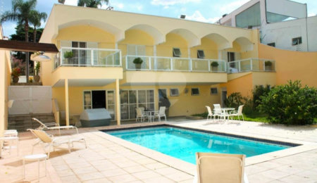 Casa Térrea à venda ou para alugar com 3 suítes em Brooklin Velho, São Paulo, SP