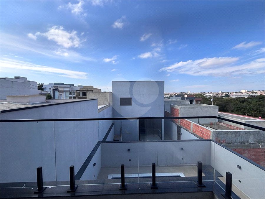 Casa à venda com 3 suítes no condomínio Helena Maria, Sorocaba - SP
