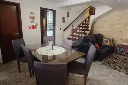 Sobrado à venda com 3 quartos, sendo 1 suíte, em Cidade Continental, São Paulo, SP
