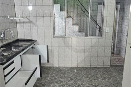 Sobrado à venda com 2 suítes em Conjunto Residencial Sitio Oratório, São Paulo, SP