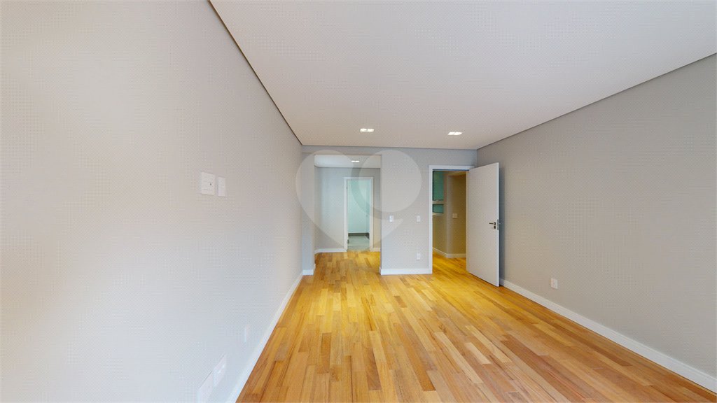 Apartamento à venda com 3 quartos, sendo 1 suíte, em Higienópolis, São Paulo, SP
