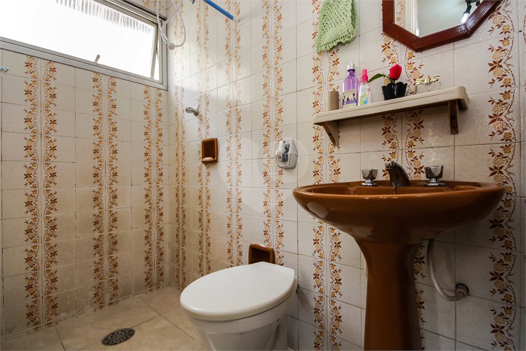 Sobrado à venda com 3 quartos, sendo 2 suítes, em Vila Clarice, São Paulo, SP
