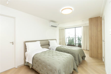 Apartamento à venda com 3 quartos, sendo 2 suítes, em Cerqueira César, São Paulo, SP