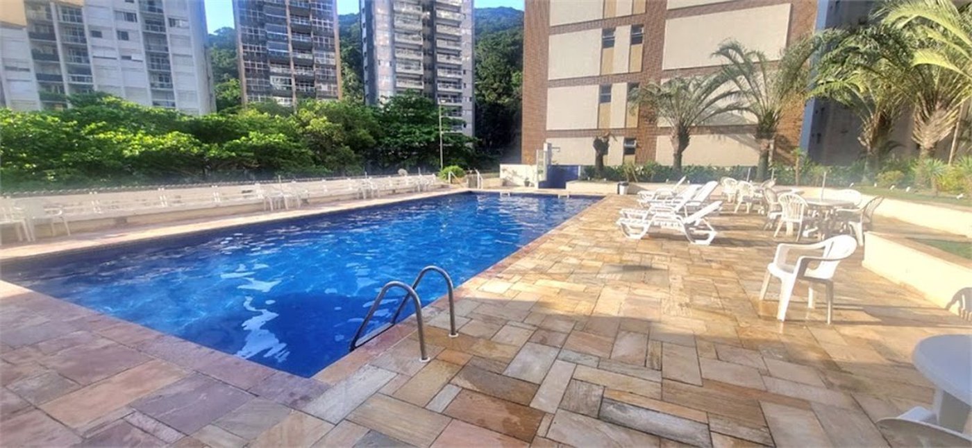 Apartamento porteira fechada com vista para o mar e lazer completo em Pitangueiras – Guarujá