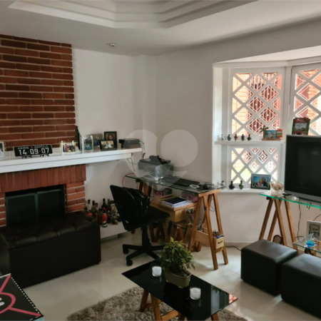Casa com 3 dorm, 2 suítes, área gourmet, 4 vagas na Mooca