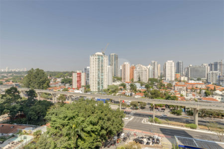Apartamento à venda com 3 suítes em Campo Belo, São Paulo, SP