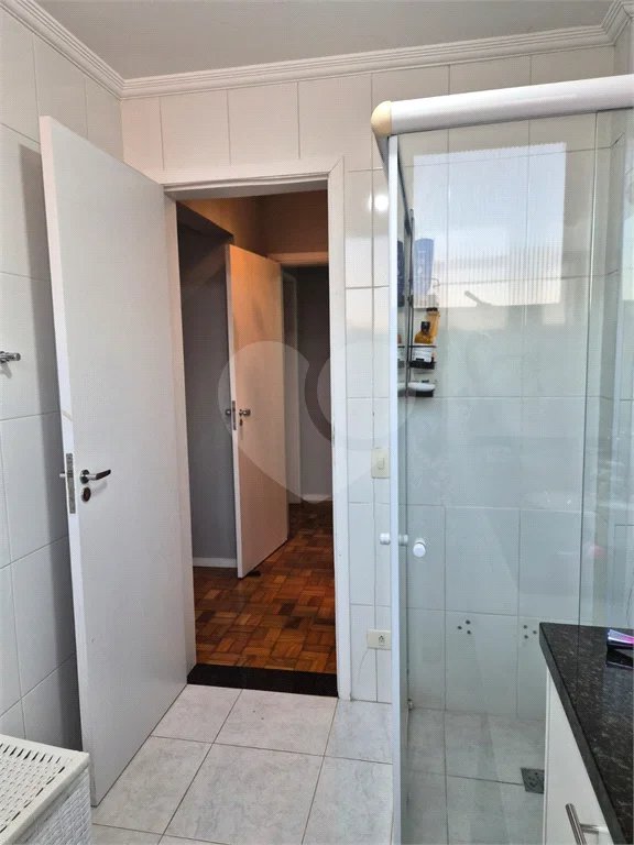Apartamento à venda no Edifício Pedro Ometto, no coração de Piracicaba.