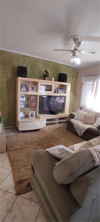 Casa a venda na cidade de São Pedro - SP.
