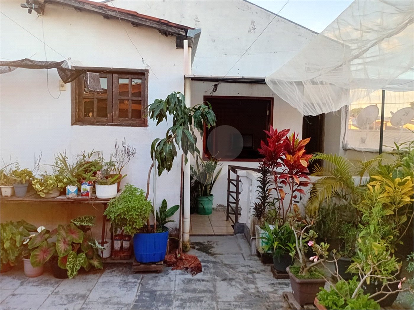 Sobrado 5 quartos.