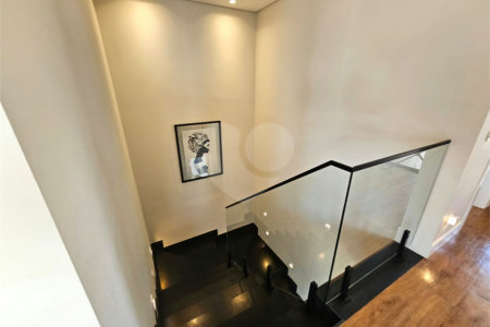 Casa à venda com 4 suítes no condomínio Residencial Itahyê, Santana de Parnaíba - SP