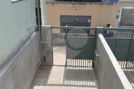 Sobrado à venda com 2 suítes em Vila Nivi, São Paulo, SP