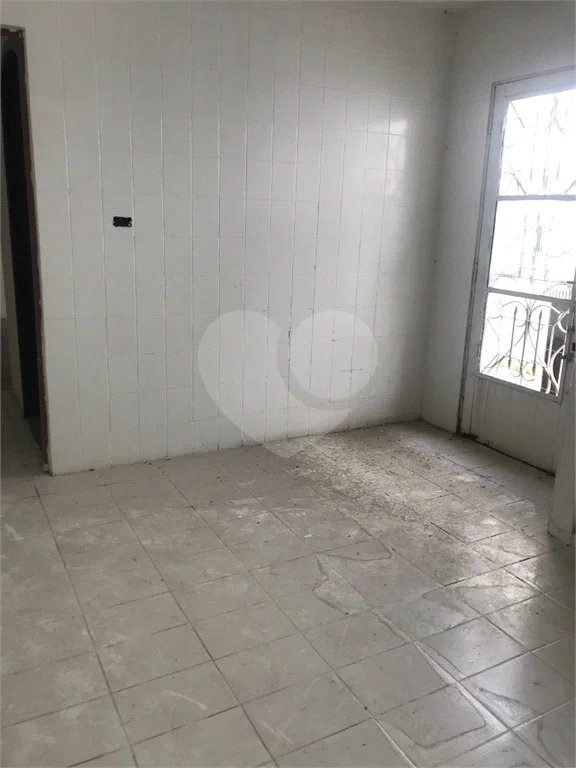 Sobrado à venda com 3 quartos em Vila Sacadura Cabral, Santo André, SP