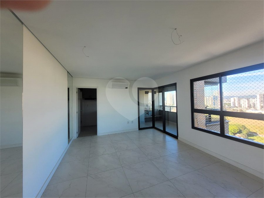 Apartamento para alugar com 3 quartos, sendo 1 suíte,  em Parque Campolim, Sorocaba, SP