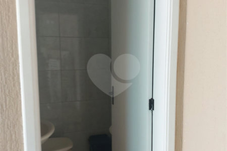 Apartamento à venda com 3 quartos, sendo 1 suíte,  no Centro, Suzano, SP