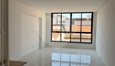 Sobrado à venda com 3 quartos, sendo 1 suíte,  em Sítio da Figueira, São Paulo, SP