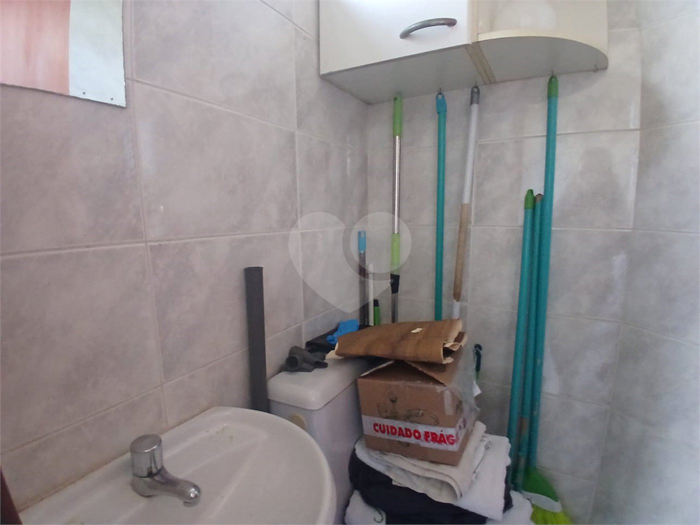 Apartamento à venda ou para alugar com 3 quartos, sendo 1 suíte,  em Jardim Flórida, São Roque, SP