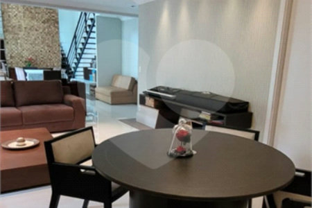 Duplex à venda com 3 suítes em Jardim Paulista, São Paulo, SP