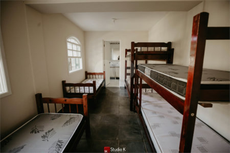 Chácara à venda com 10 quartos, sendo 2 suítes, em Mombaça, São Roque, SP