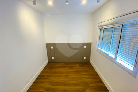 Apartamento à venda ou para alugar com 3 quartos, sendo 1 suíte,  em Vila Mogilar, Mogi das Cruzes, SP