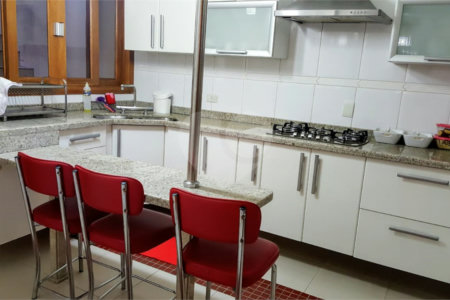 Sobrado à venda com 4 quartos, sendo 2 suítes,  em Parque Colonial, São Paulo, SP