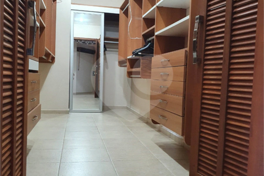 Casa à venda com 4 suítes em Serra da Cantareira, Mairiporã, SP