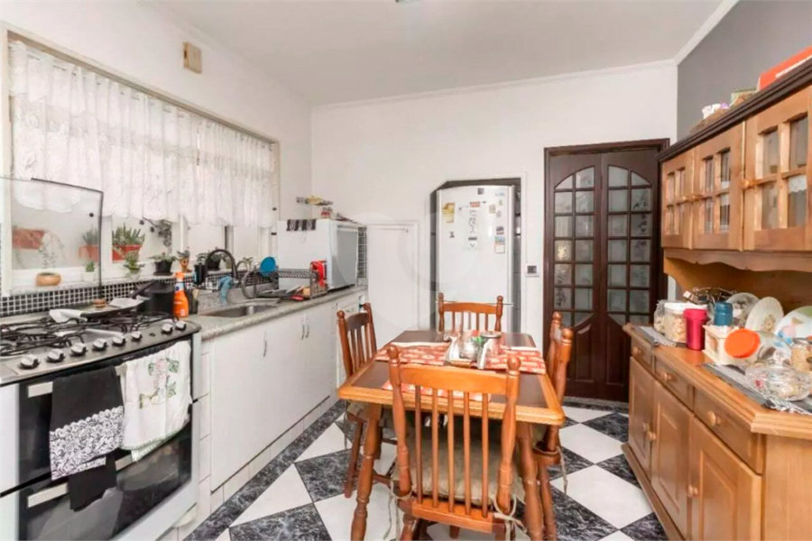 Sobrado à venda com 3 quartos, sendo 1 suíte,  em Tremembé, São Paulo, SP