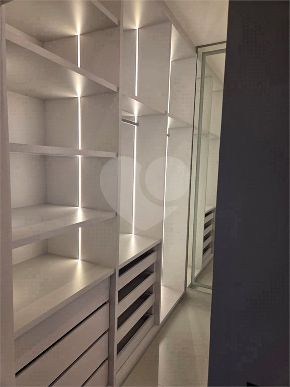 Casa à venda com 3 suítes no condomínio Jardim Residencial Dona Maria Candida, Indaiatuba - SP