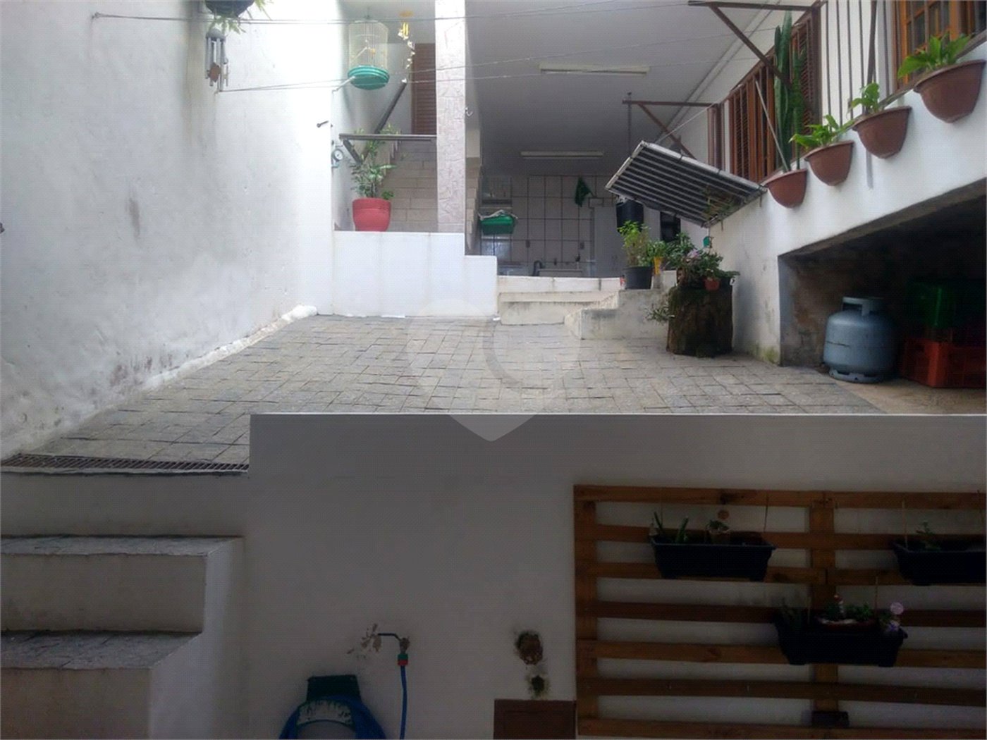 Sobrado à venda com 4 quartos, sendo 1 suíte,  em Jardim Pacaembu, Jundiaí, SP