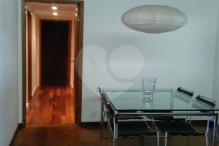 Apartamento à venda com 3 quartos, sendo 1 suíte, em Jardim Vitória Régia, São Paulo, SP