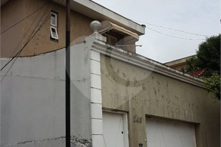 Sobrado à venda com 3 suítes em Vila Gumercindo, São Paulo, SP