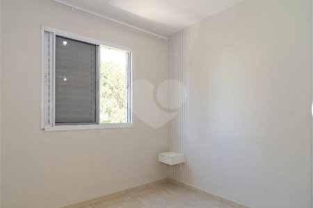 Apartamento à venda com 3 quartos, sendo 1 suíte, em Parque Reboucas, São Paulo, SP