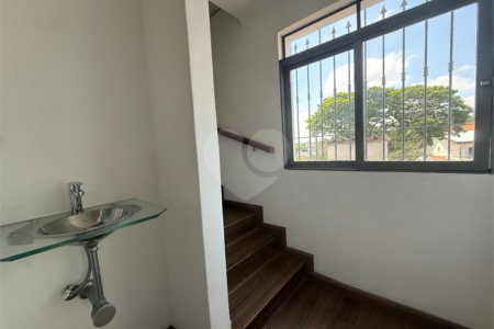 Sobrado à venda com 3 quartos em Horto Florestal, São Paulo, SP