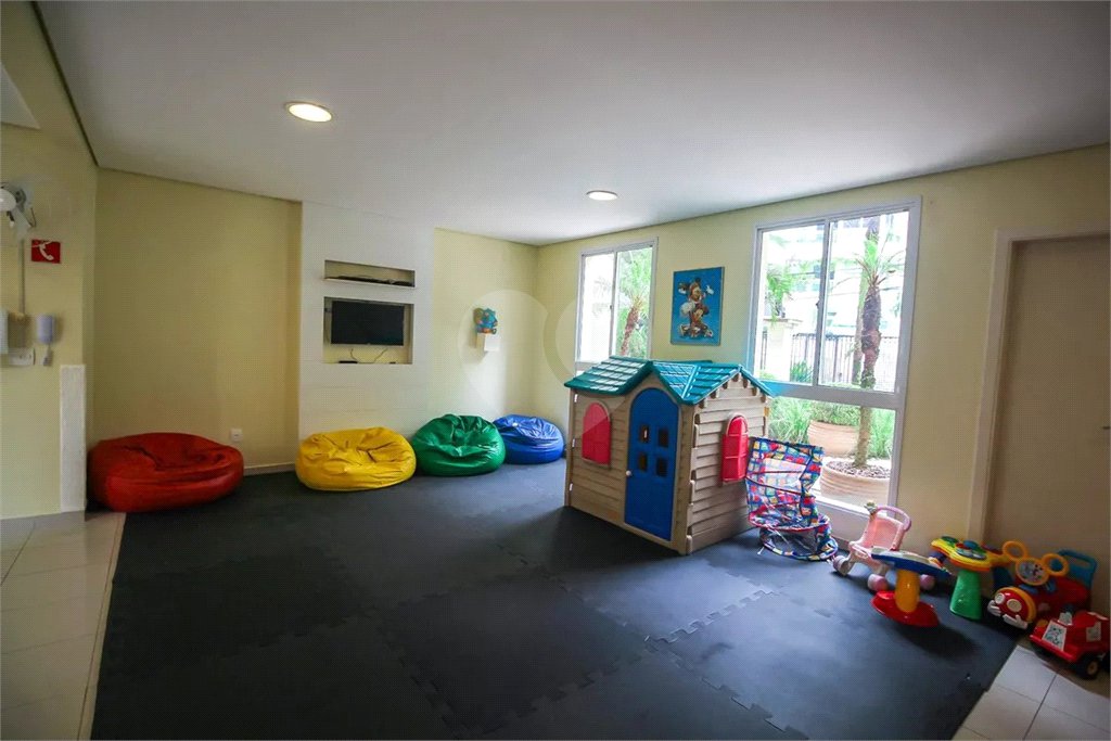 Apartamento à venda com 3 suítes em Real Parque, São Paulo, SP