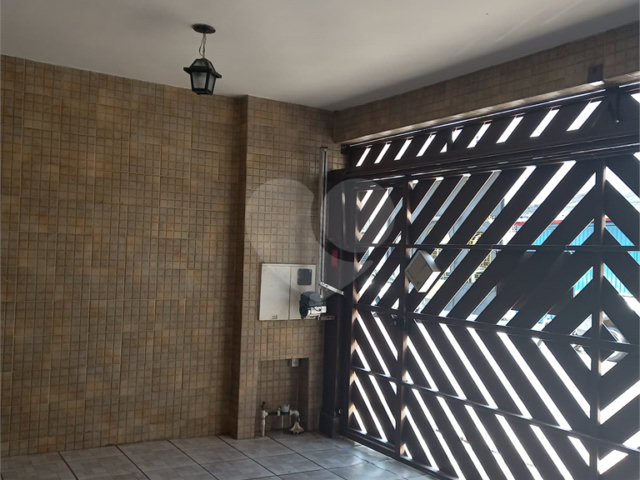 Sobrado à venda com 4 quartos em Chácara Santo Antônio, São Paulo, SP