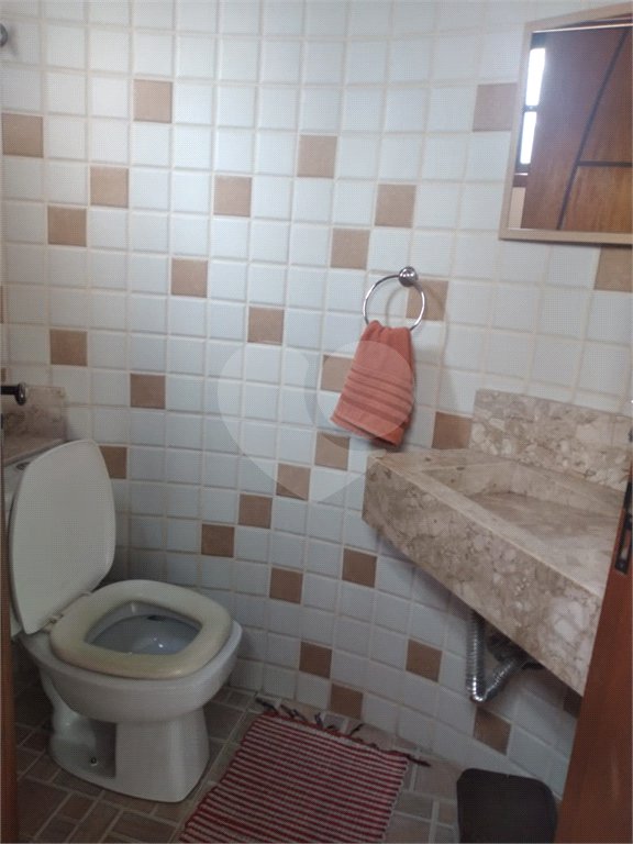 Casa à venda com 2 quartos, sendo 1 suíte, em Serpa, Caieiras, SP