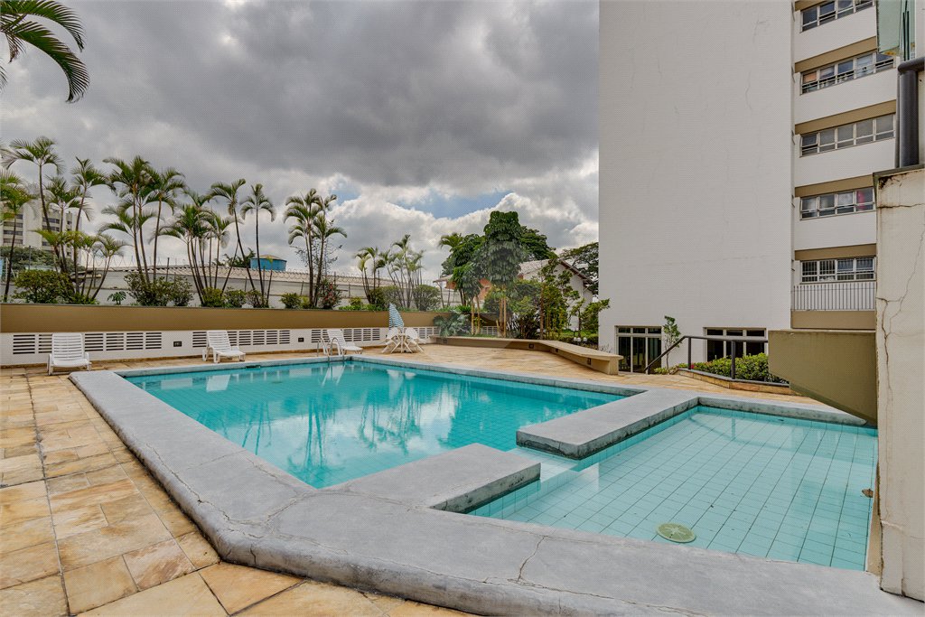 Apartamento à venda com 4 suítes em Campo Belo, São Paulo, SP