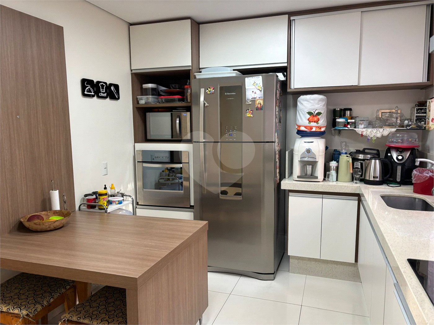 Casa à venda com 3 quartos, sendo 1 suíte, no condomínio Vila Nova Horizonte, Suzano - SP