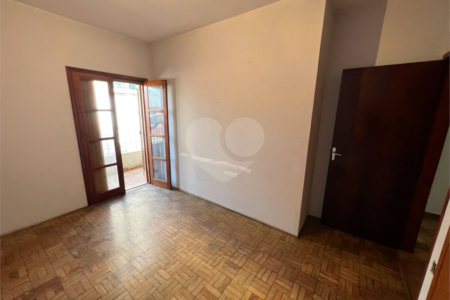 Casa à venda com 3 quartos, sendo 1 suíte, em Vila Vianelo, Jundiaí, SP