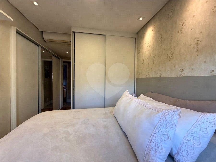 Apartamento à venda com 2 quartos, sendo 1 suíte,  em Jardim Leonor Mendes de Barros, São Paulo, SP