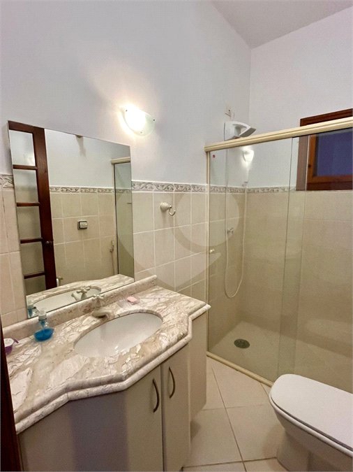 Casa à venda com 4 suítes no condomínio Residencial Vale das Laranjeiras, Indaiatuba - SP