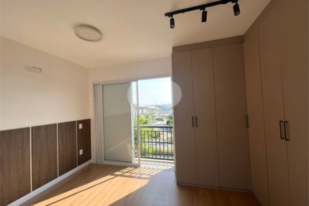 Casa à venda com 3 suítes no condomínio Quinta das Parreiras, Valinhos - SP