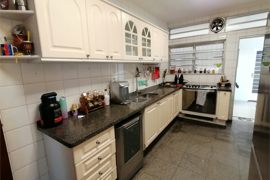 Casa Térrea à venda com 3 quartos, sendo 1 suíte,  em Vila Mariana, São Paulo, SP