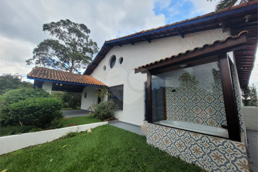 Casa para alugar com 3 quartos, sendo 1 suíte,  no condomínio Alpes da Cantareira, Mairiporã - SP