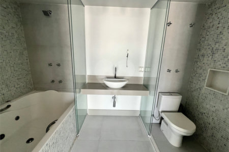 Apartamento à venda com 2 suítes em Indianópolis, São Paulo, SP